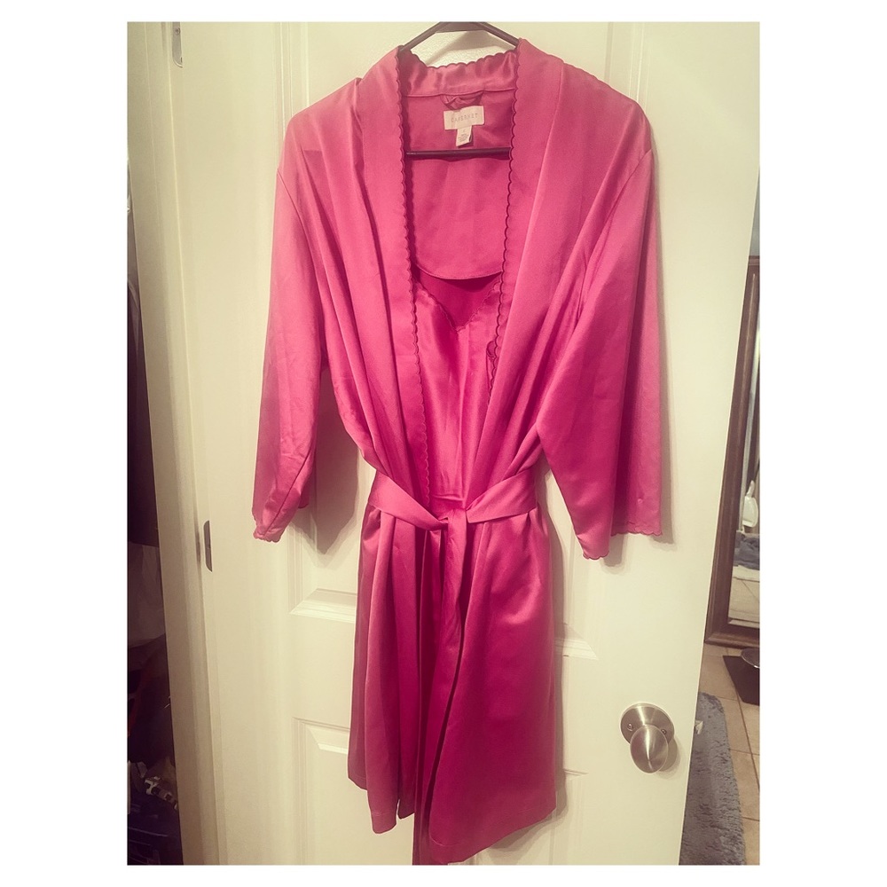 Cabernet silky nightgown & robe set